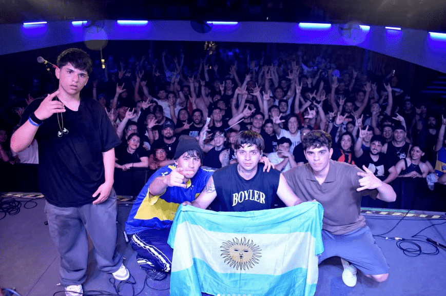 Boyler al final del show con sus fans